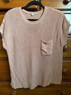 Washed Rose Knit Short Sleeve Sweater Top with Pocket
